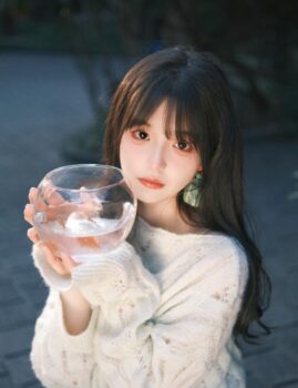 成都一对一长期包养：时间跨度长带来的利与弊