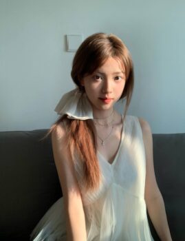 成都包养微信要不要用小号？隐私与信任的权衡