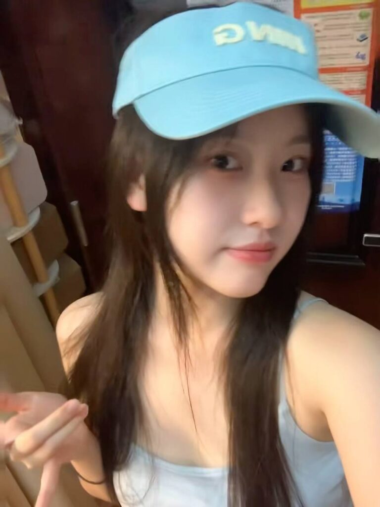 成都传媒生包养